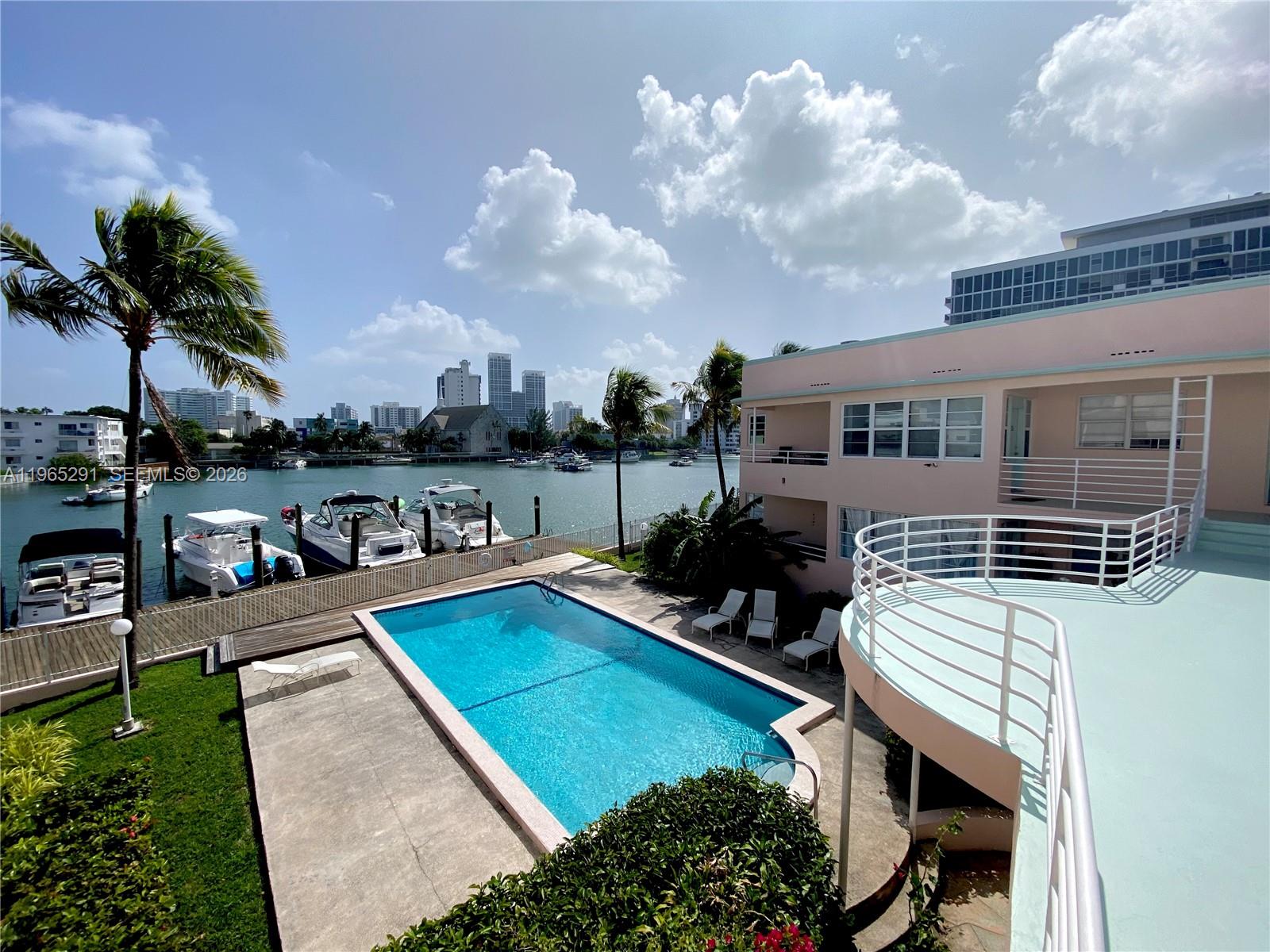 6881 Bay Dr #11 Miami Beach, FL 33141