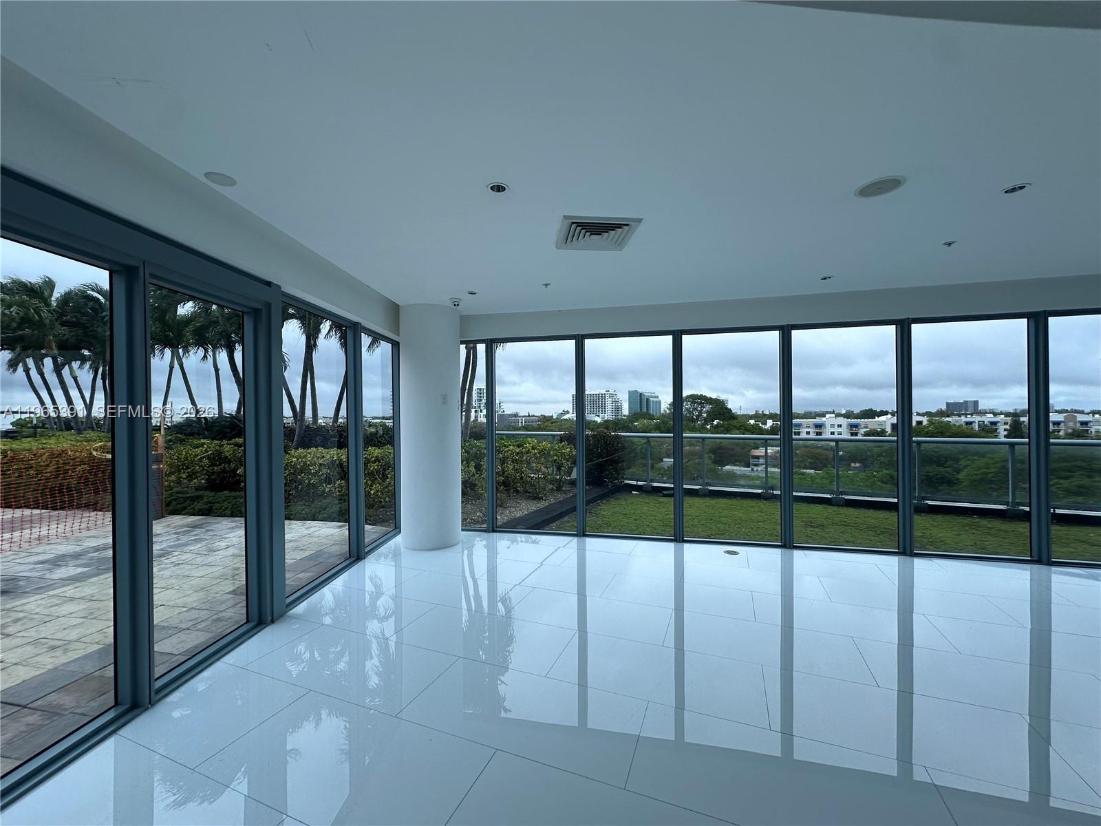 image Blue on the Bay37