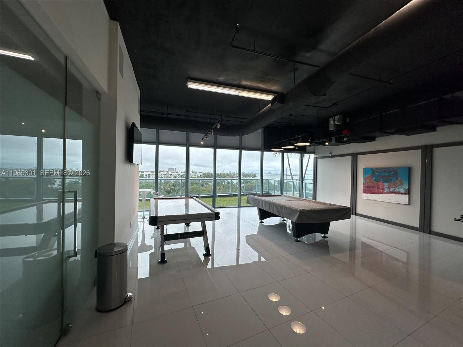 image Blue on the Bay46