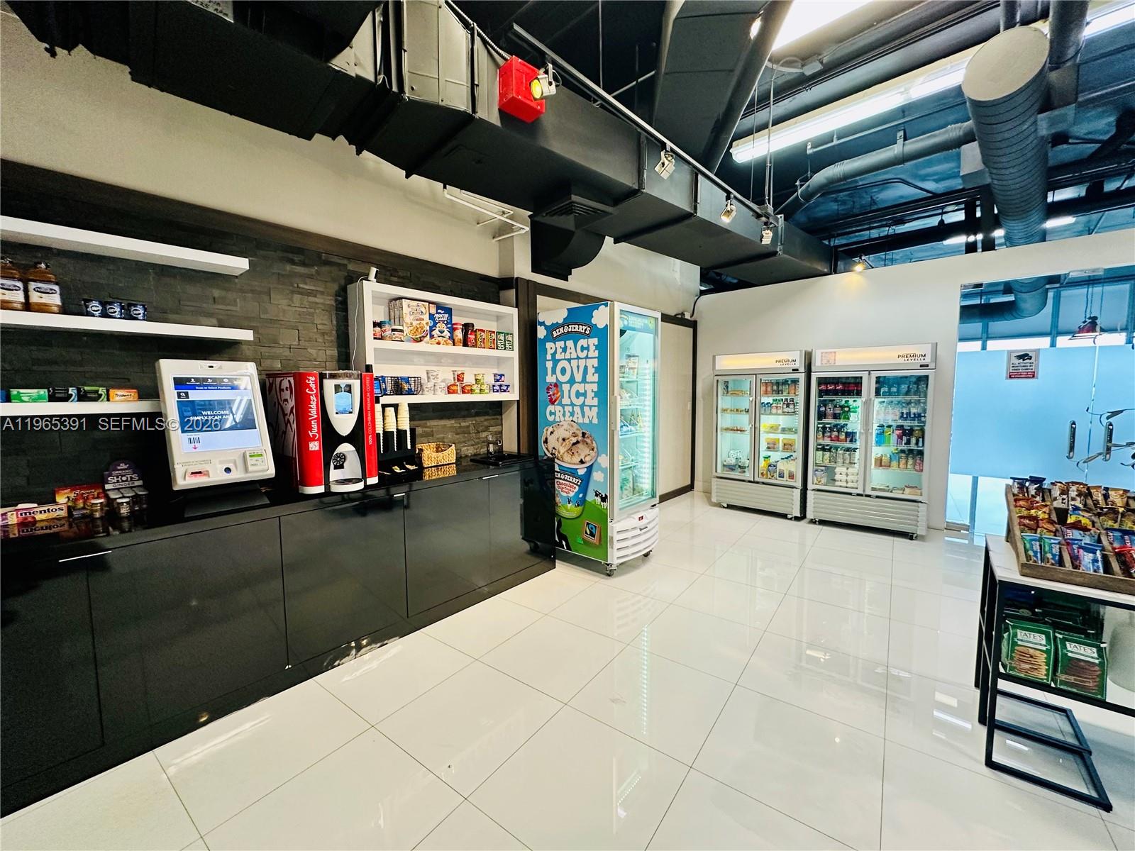 image Blue on the Bay49