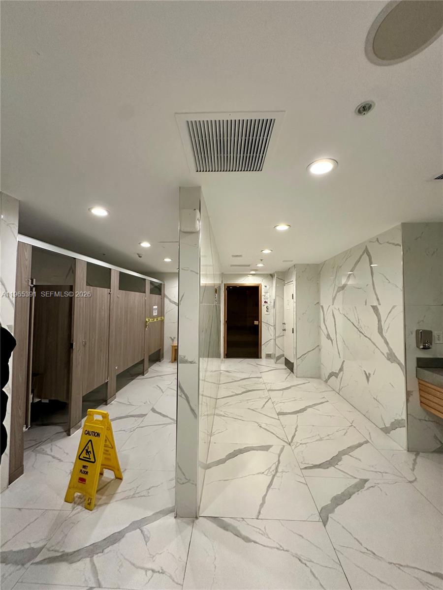 image Blue on the Bay51