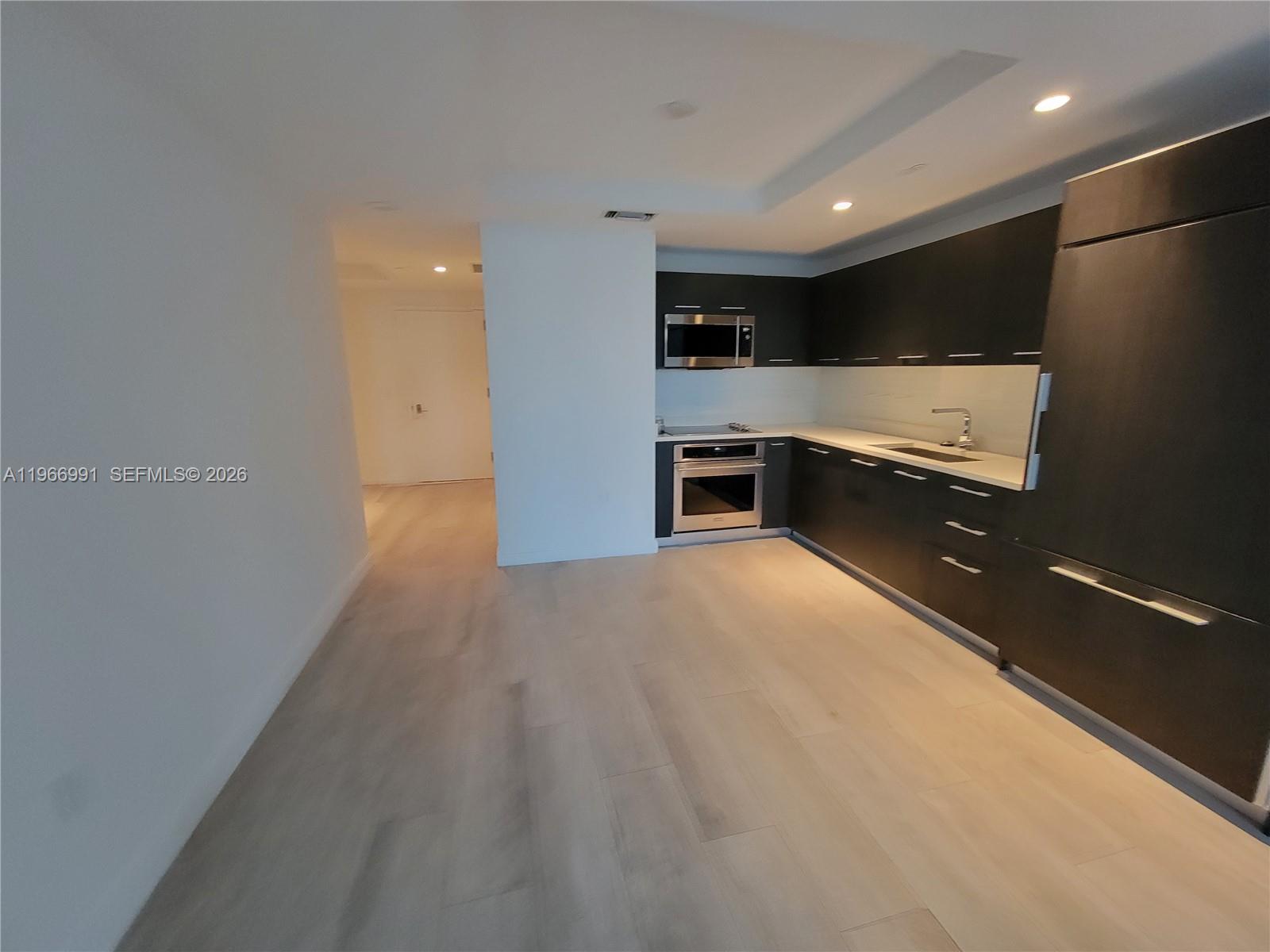 image Brickell Heights East9