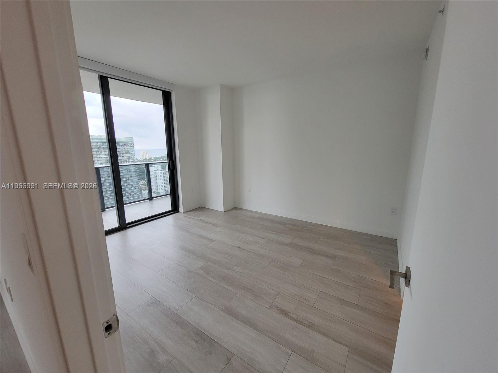 image Brickell Heights East10