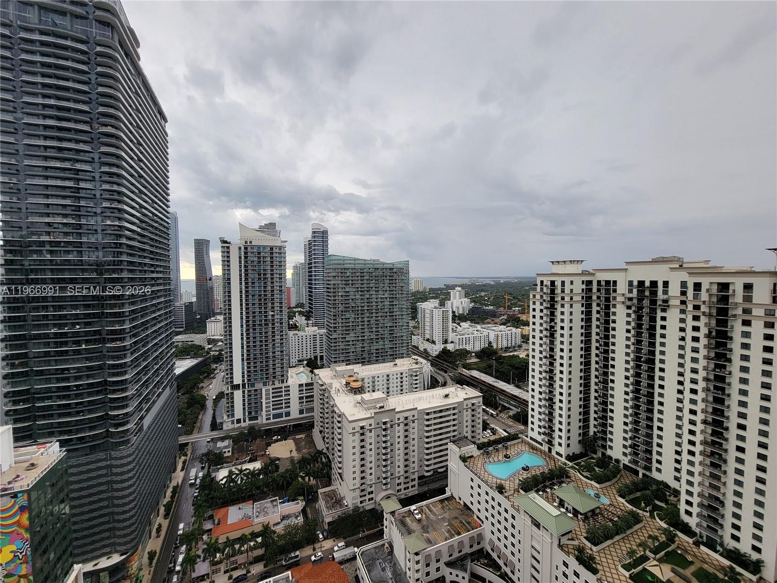image Brickell Heights East16