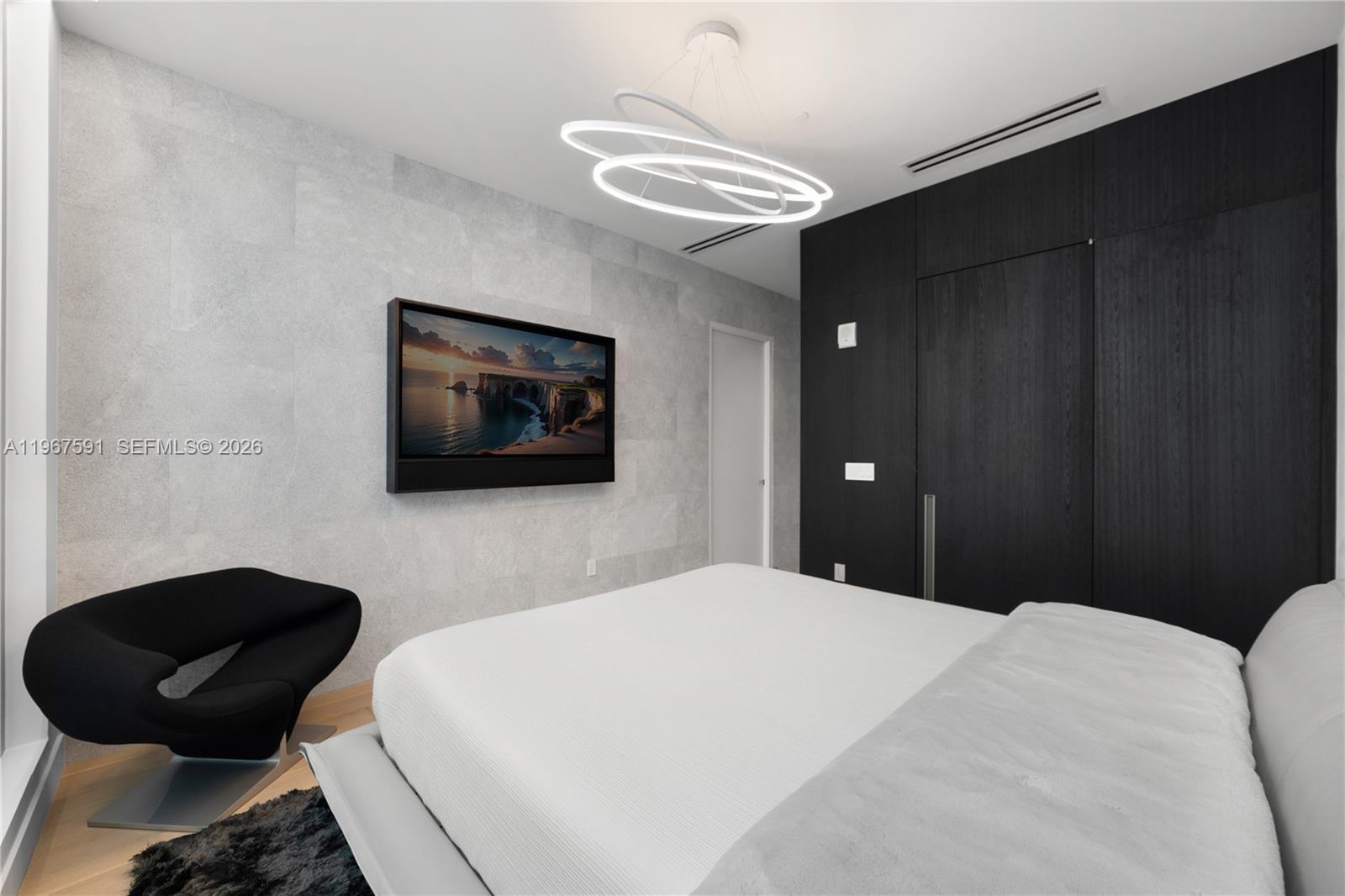 304 Ocean Dr #102 Miami Beach, FL 33139