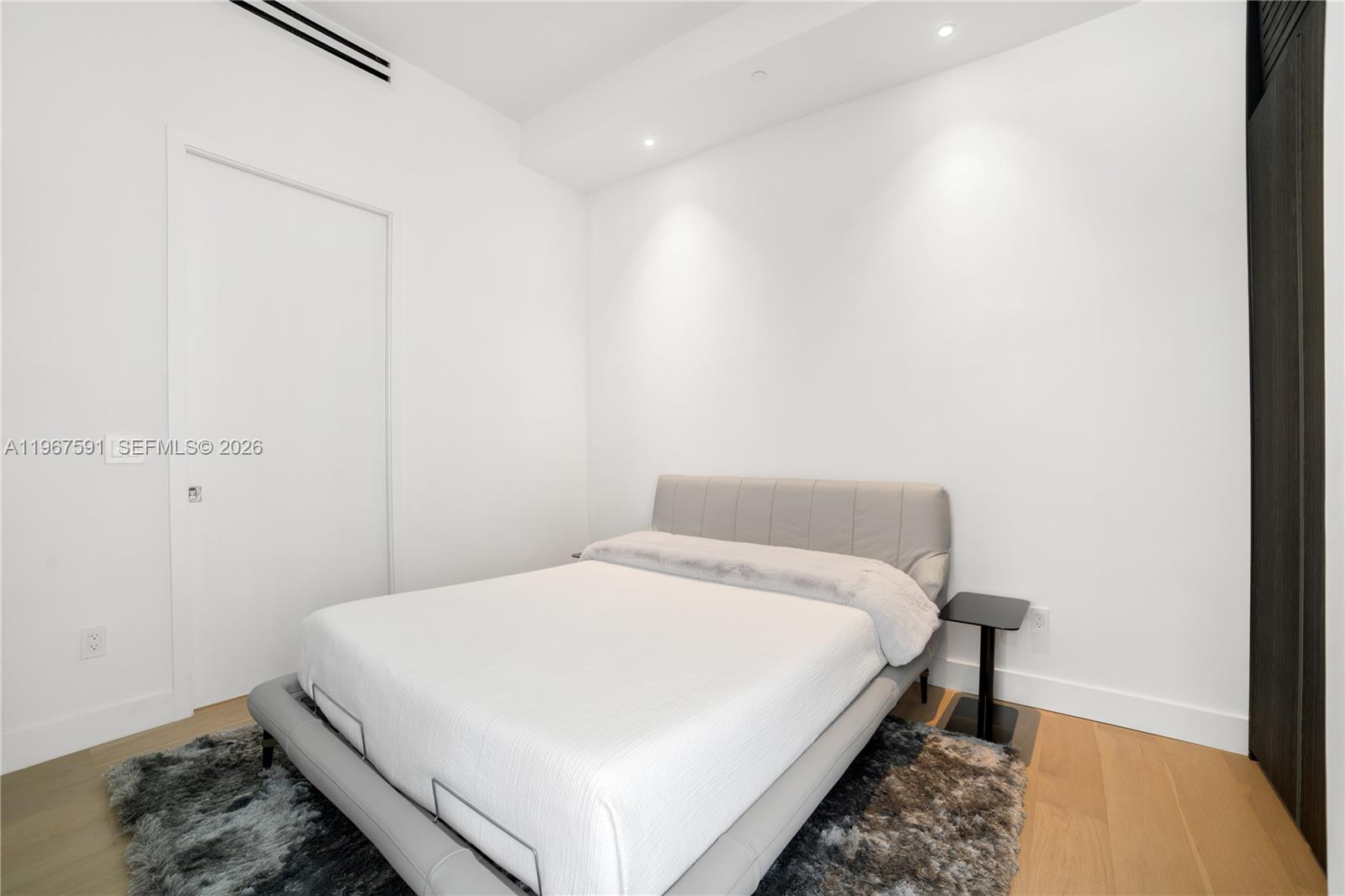 304 Ocean Dr #102 Miami Beach, FL 33139