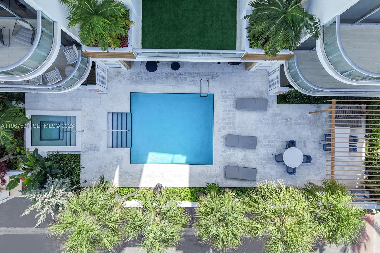 304 Ocean Dr #102 Miami Beach, FL 33139