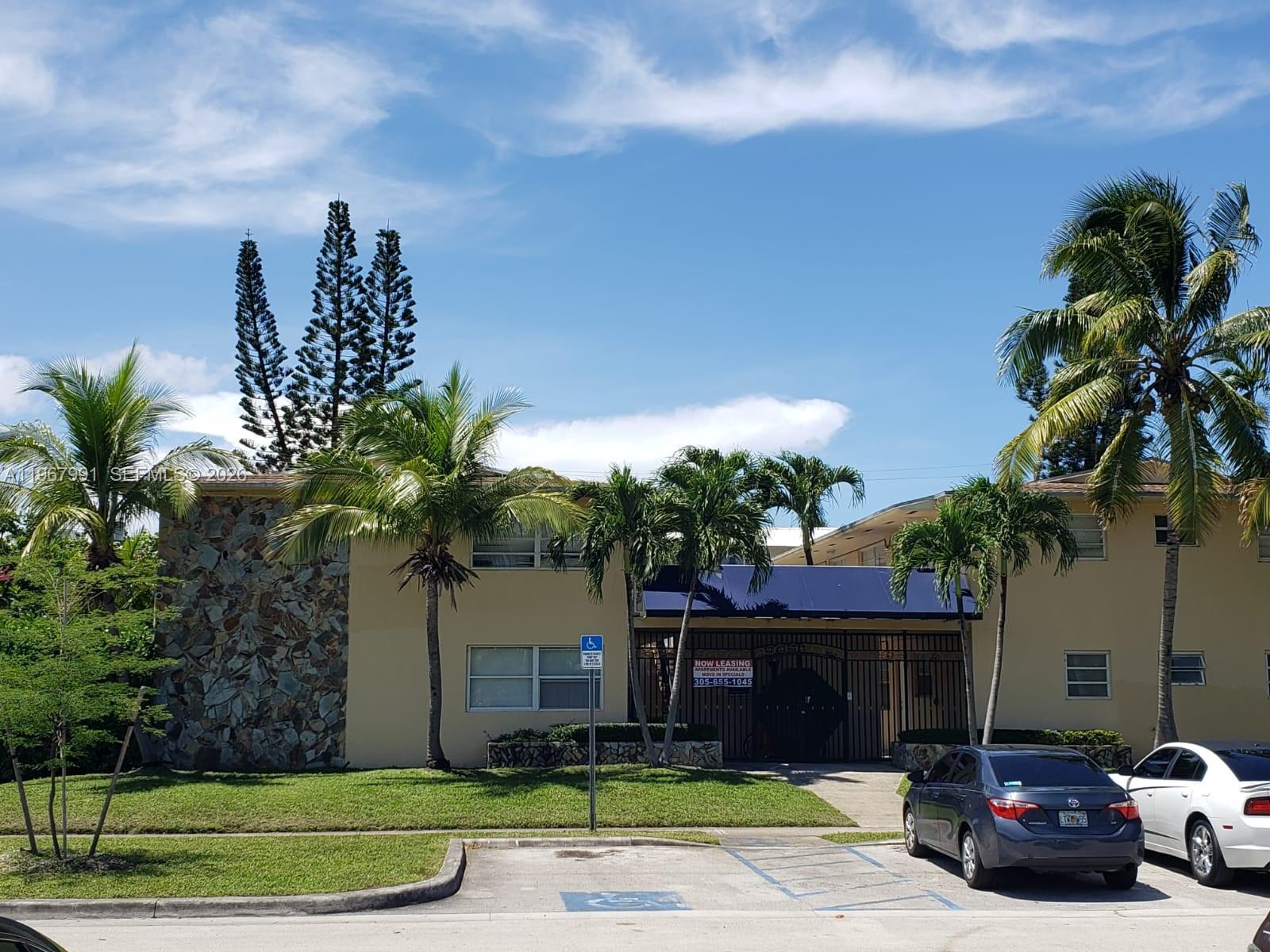 2121 NE 168th St #06