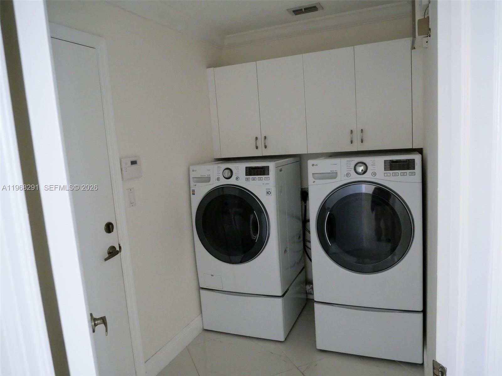 15251 Wilshire Way Pembroke Pines, FL 33027