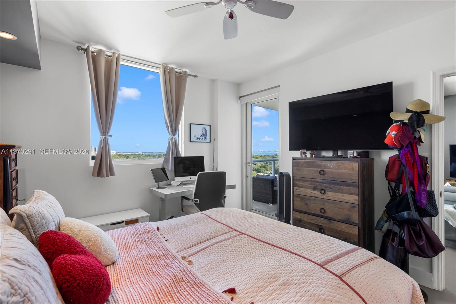 1401 SW 22nd St #1503 Miami, FL 33145