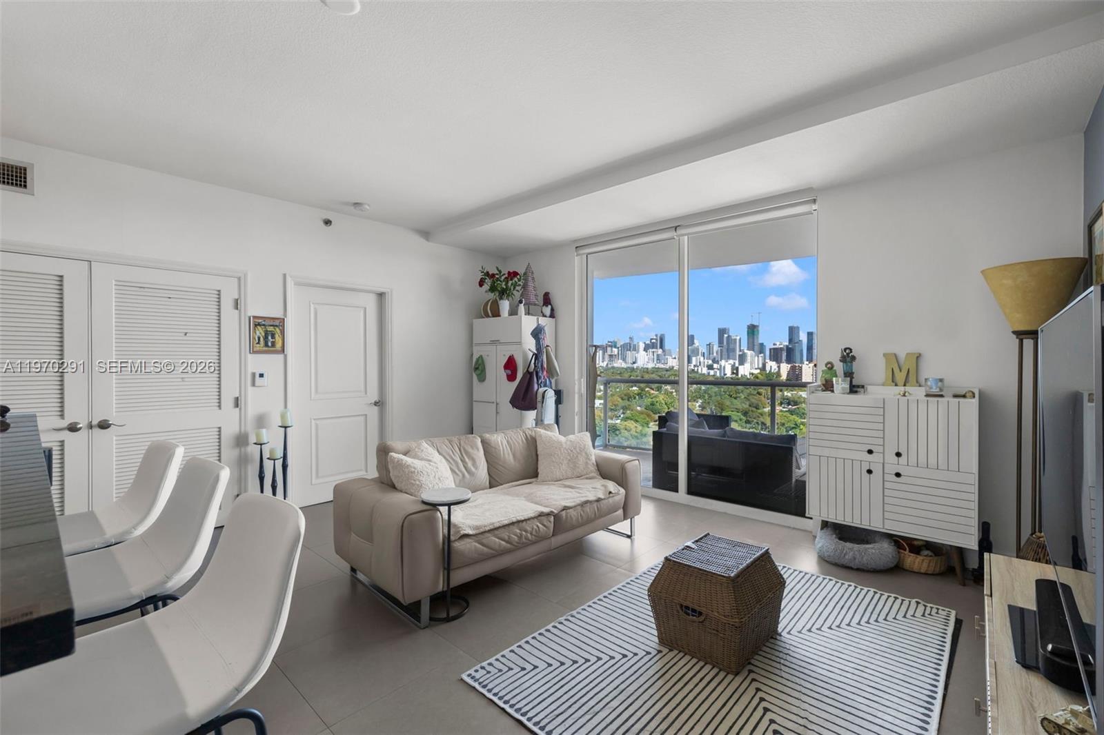 1401 SW 22nd St #1503 Miami, FL 33145