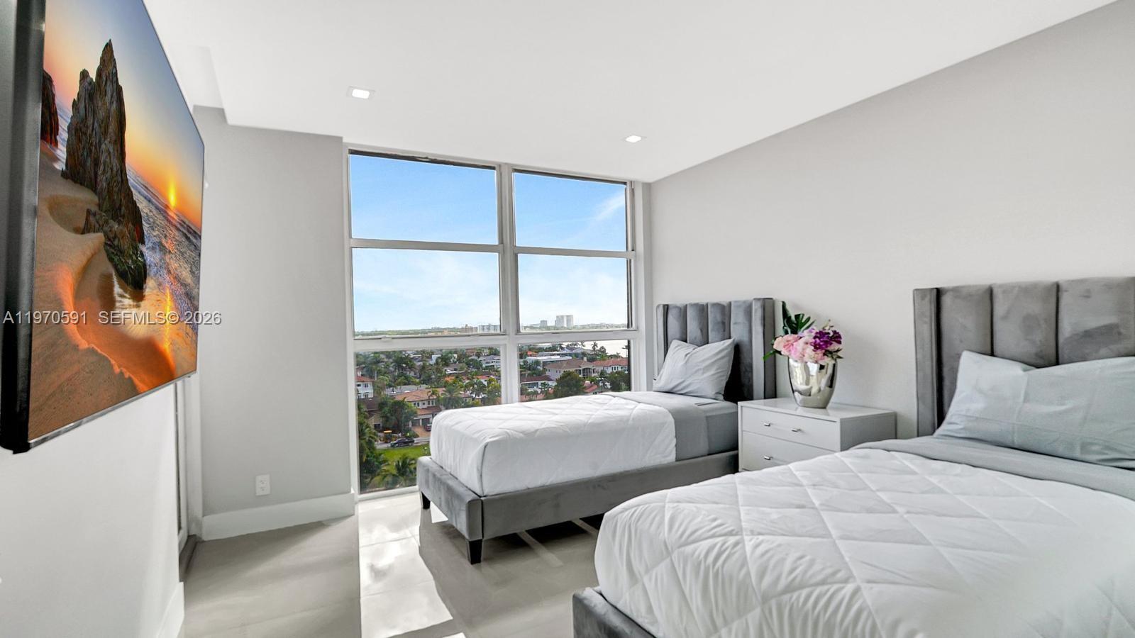 1000 E Island Blvd #1004 Aventura, FL 33160