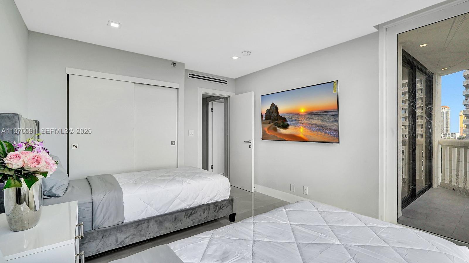 1000 E Island Blvd #1004 Aventura, FL 33160