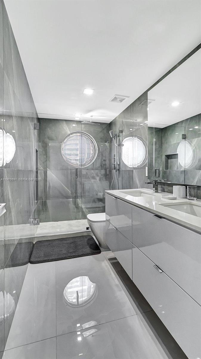 1000 E Island Blvd #1004 Aventura, FL 33160