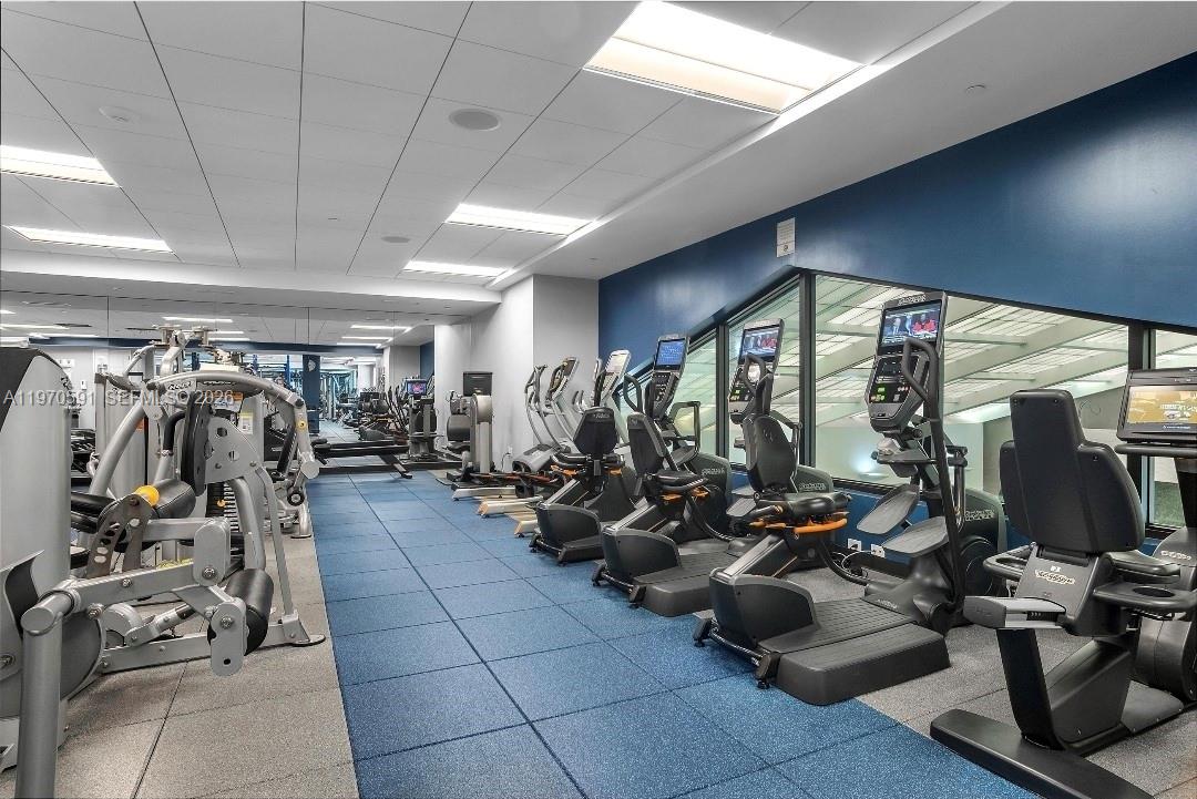 1000 E Island Blvd #1004 Aventura, FL 33160