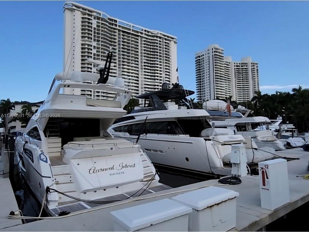 1000 E Island Blvd #1004 Aventura, FL 33160