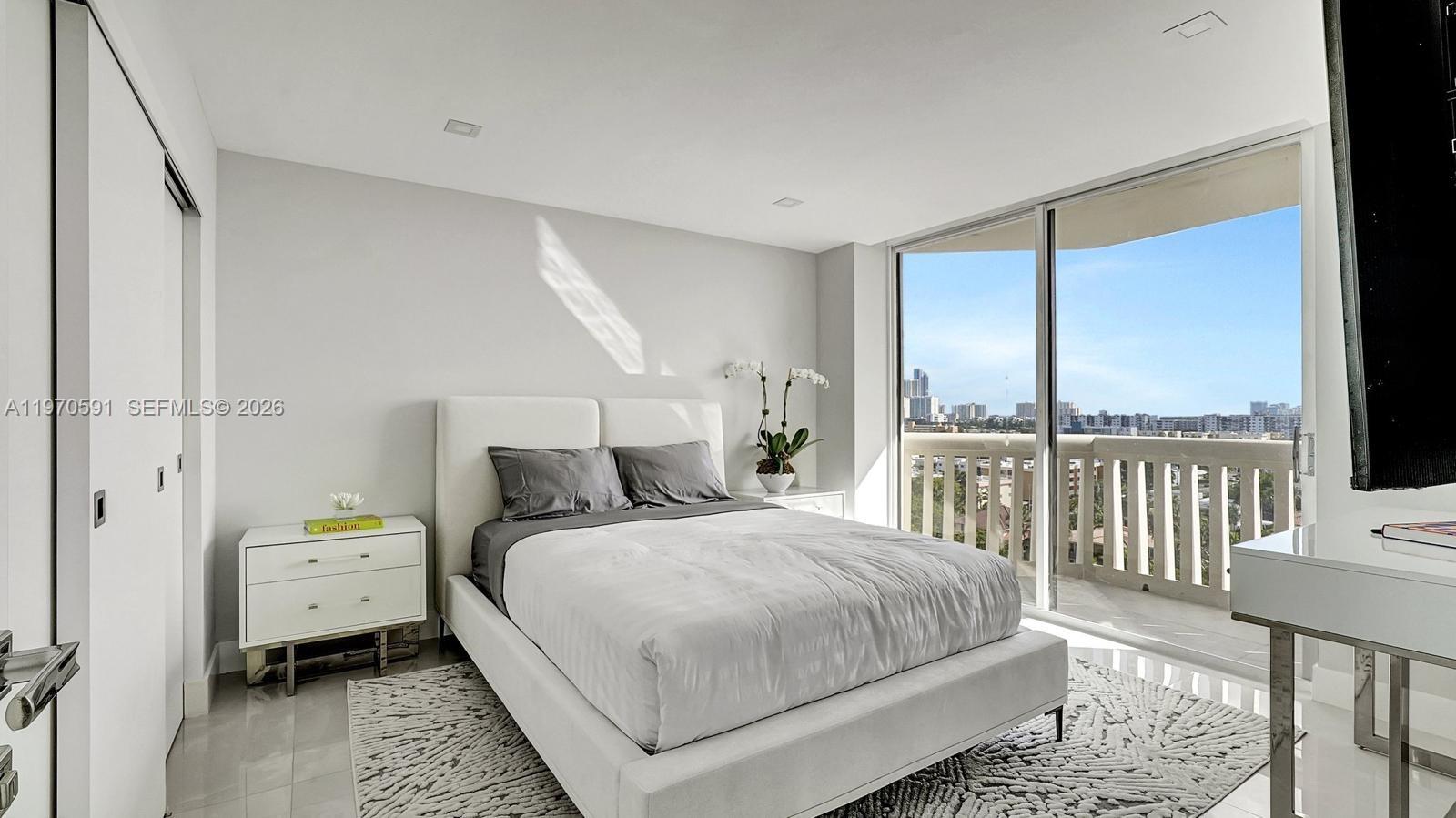 1000 E Island Blvd #1004 Aventura, FL 33160