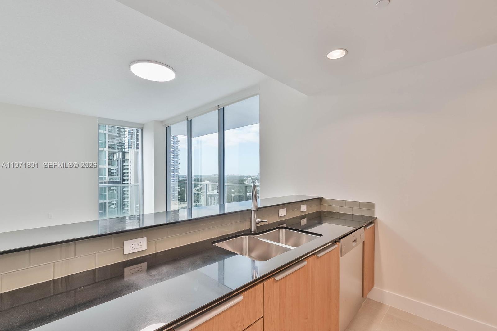 image 1060 Brickell - 10503