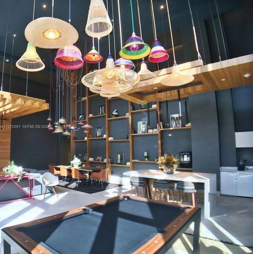 image 1010 Brickell12