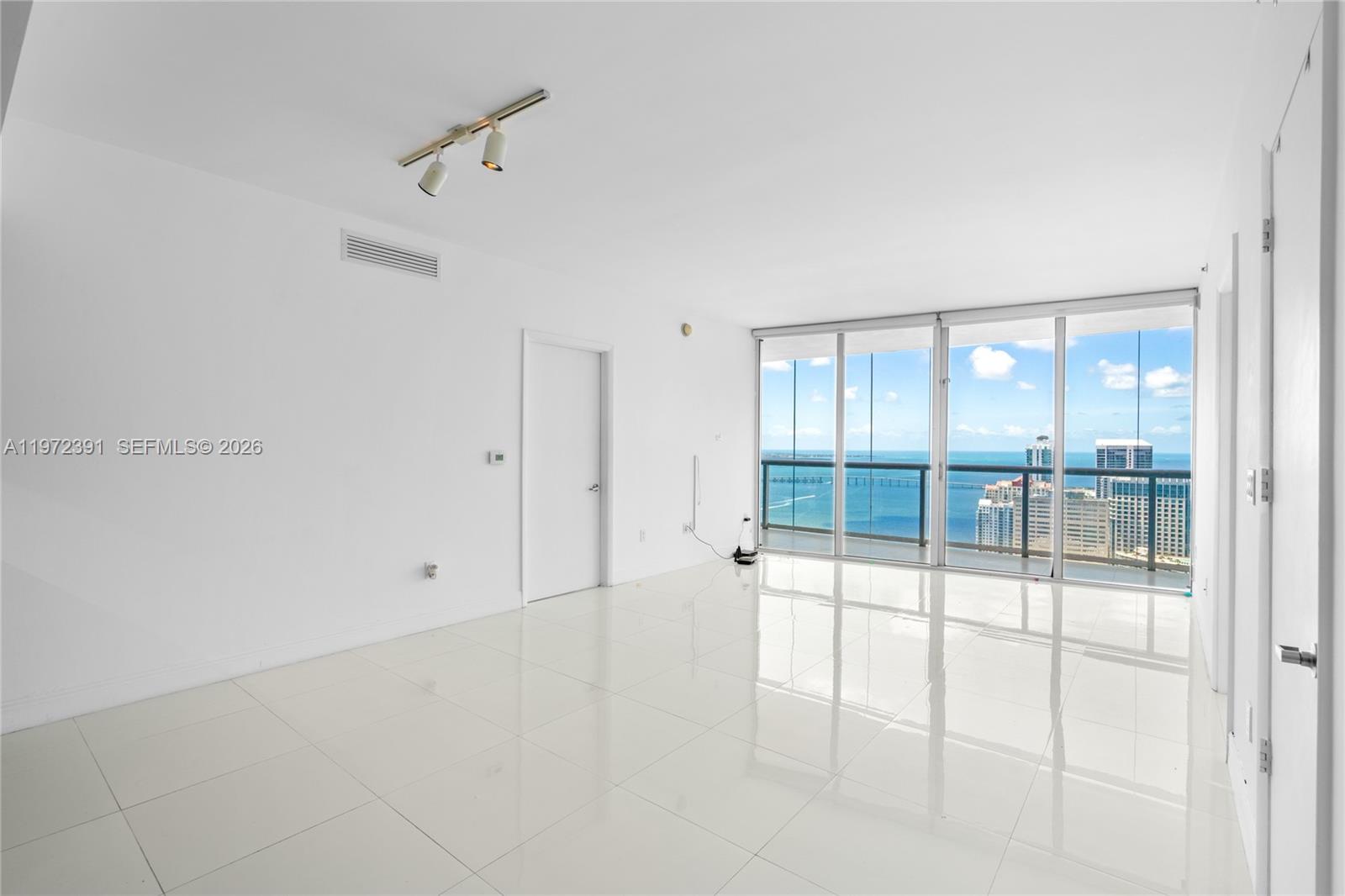 image Icon Brickell II17