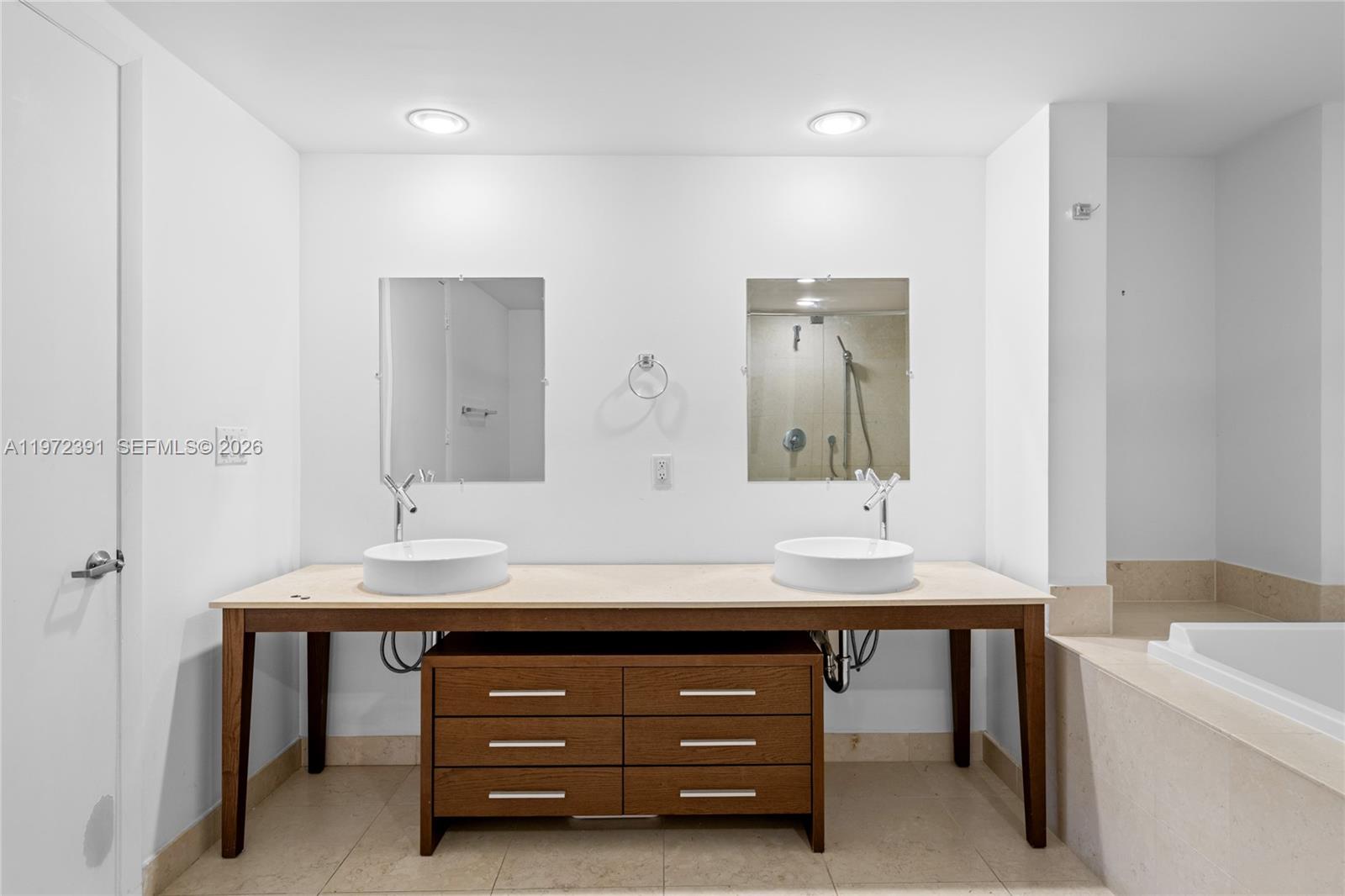 image Icon Brickell II30
