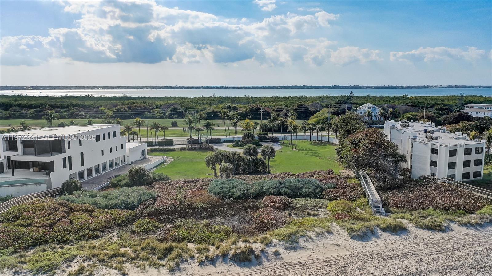 1245 NE Doubloon Dr Hutchinson Island, FL 34996