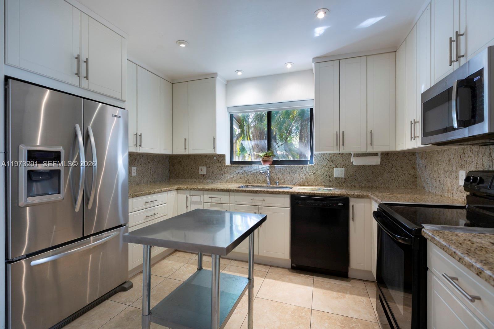 3721 SW 58th Ave Miami, FL 33155