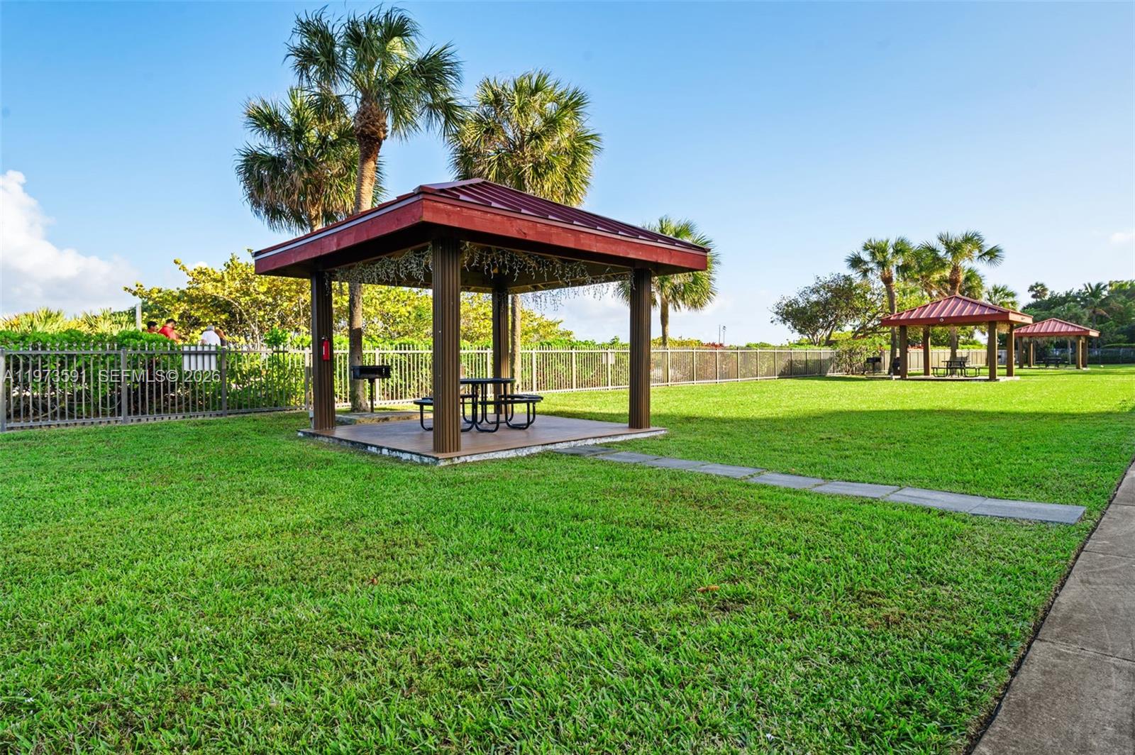 2555 Collins Ave #1002 Miami Beach, FL 33140