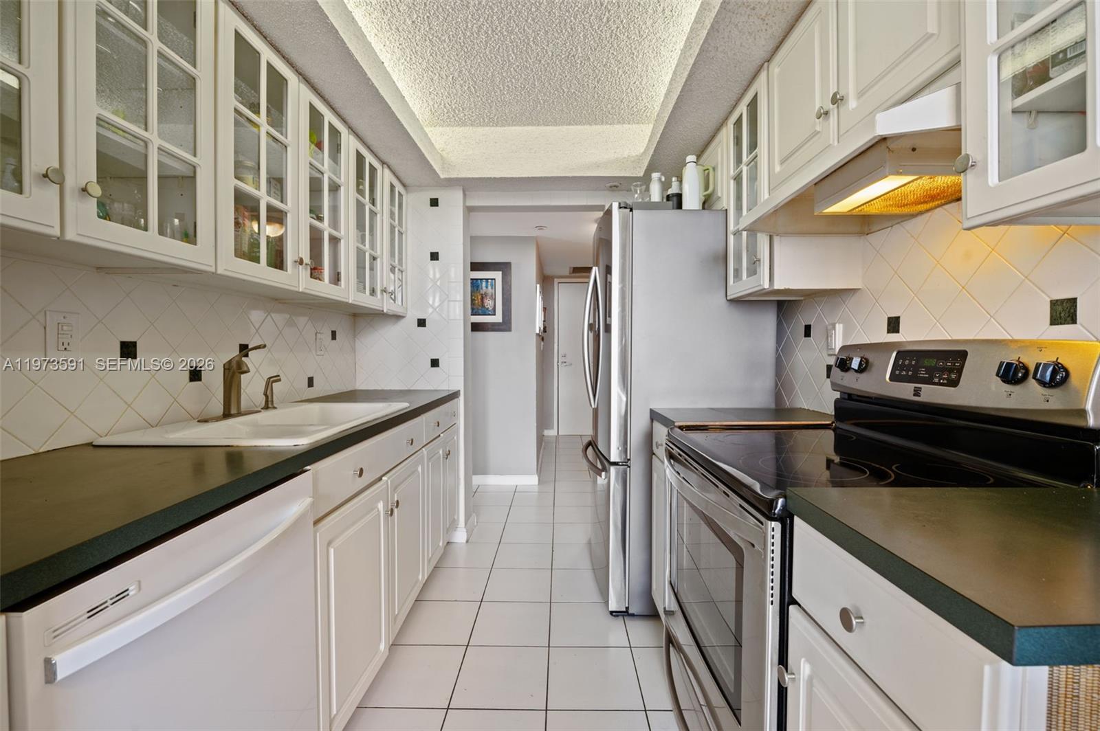 2555 Collins Ave #1002 Miami Beach, FL 33140