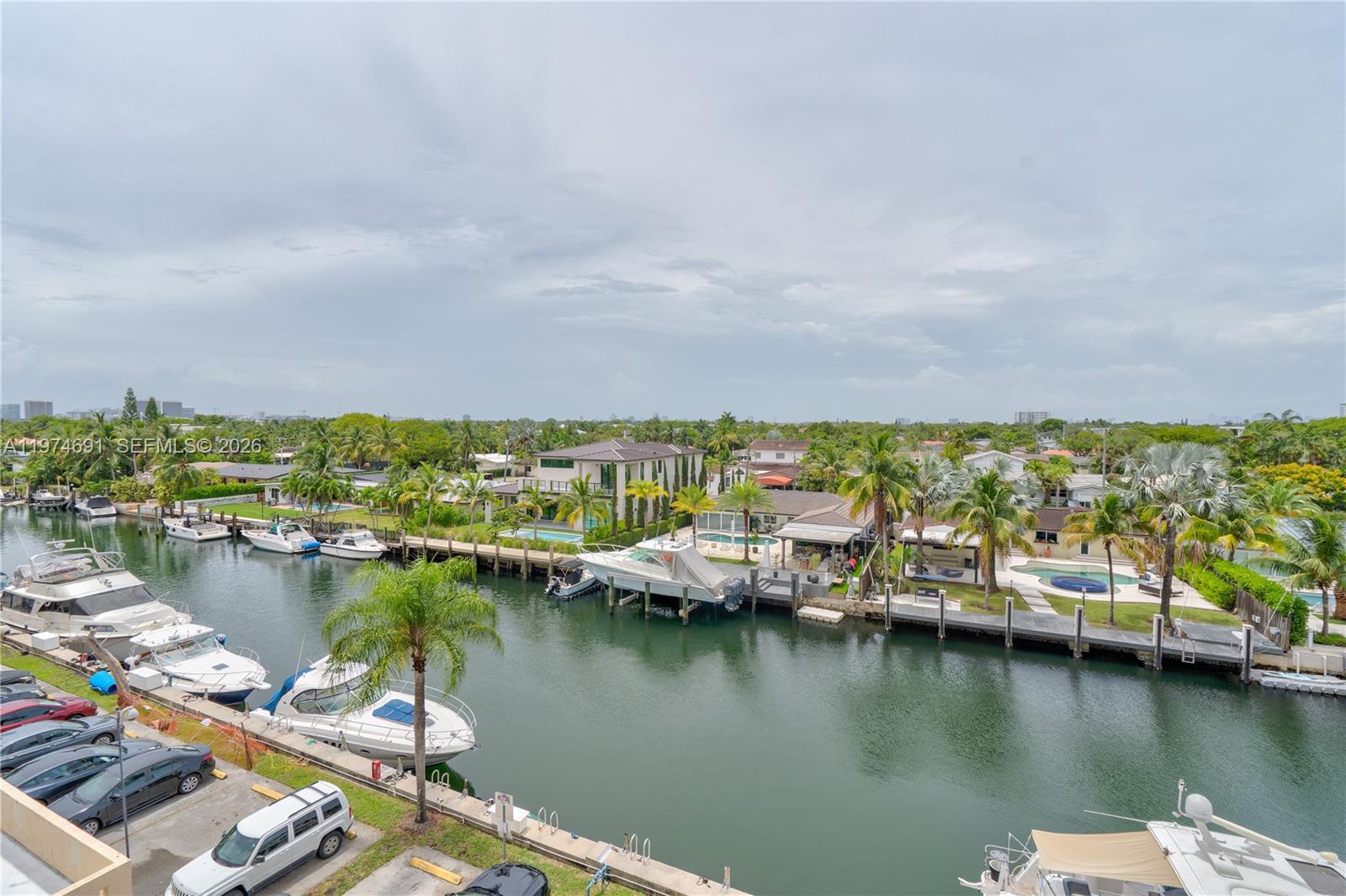 2350 NE 135th St #510