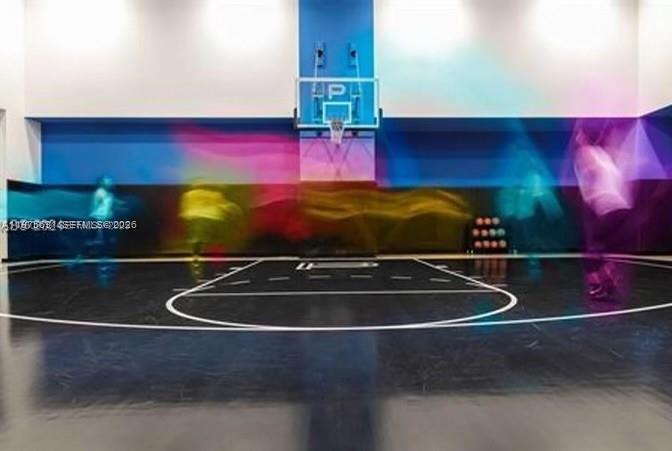 851 NE 1st Ave #3000 Miami, FL 33132