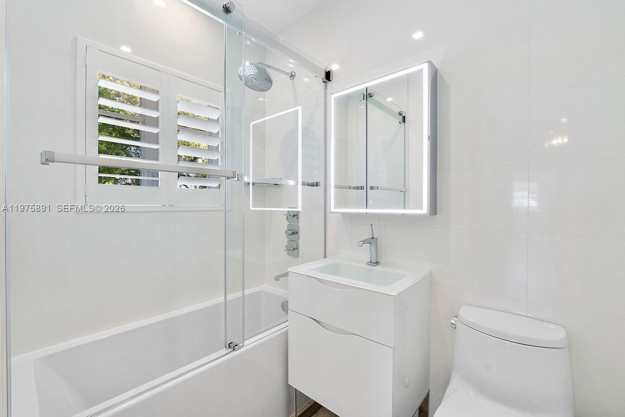 6517 Castaneda St Coral Gables, FL 33146