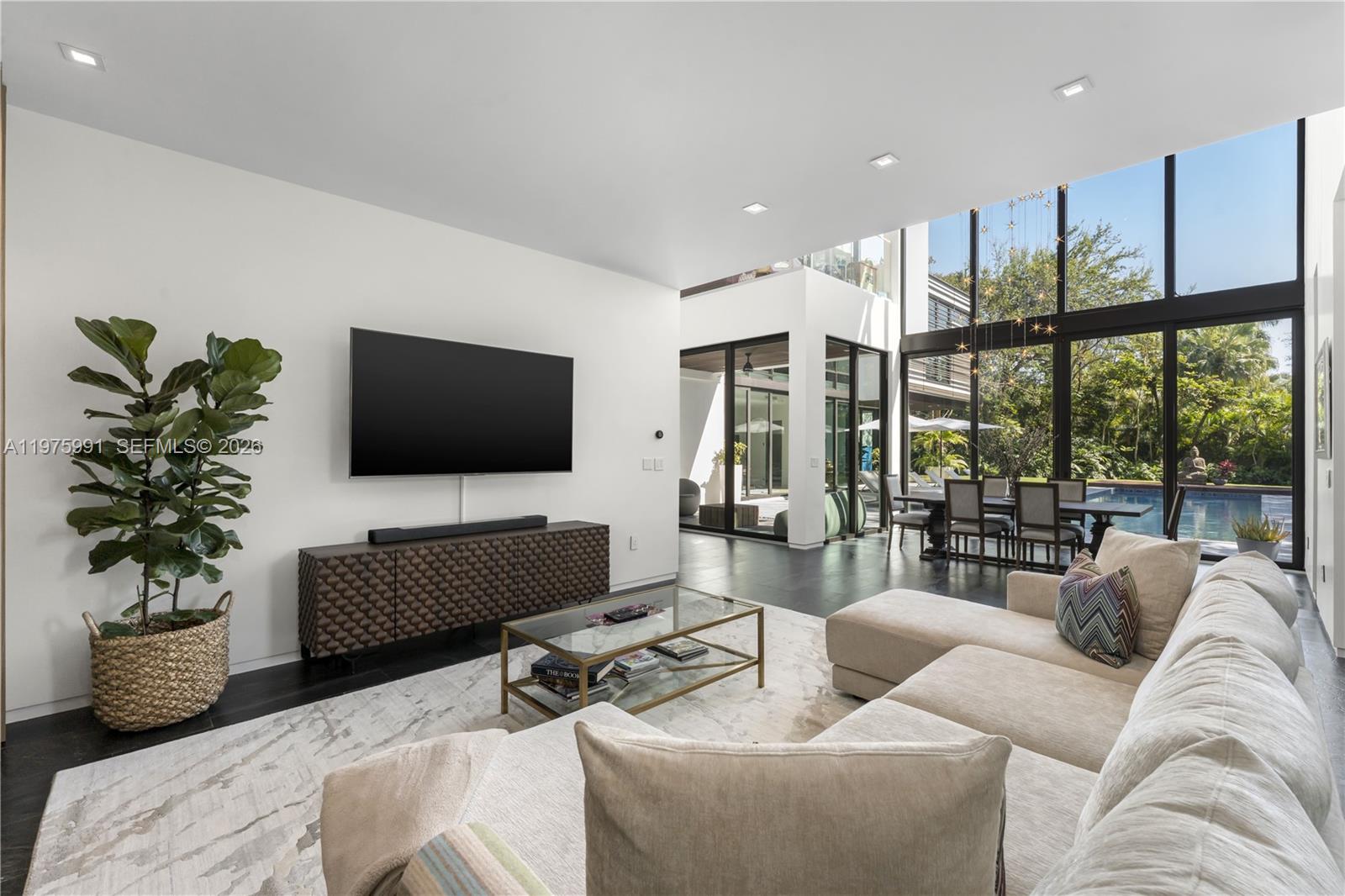 12220 Rock Gdn Ln Pinecrest, FL 33156