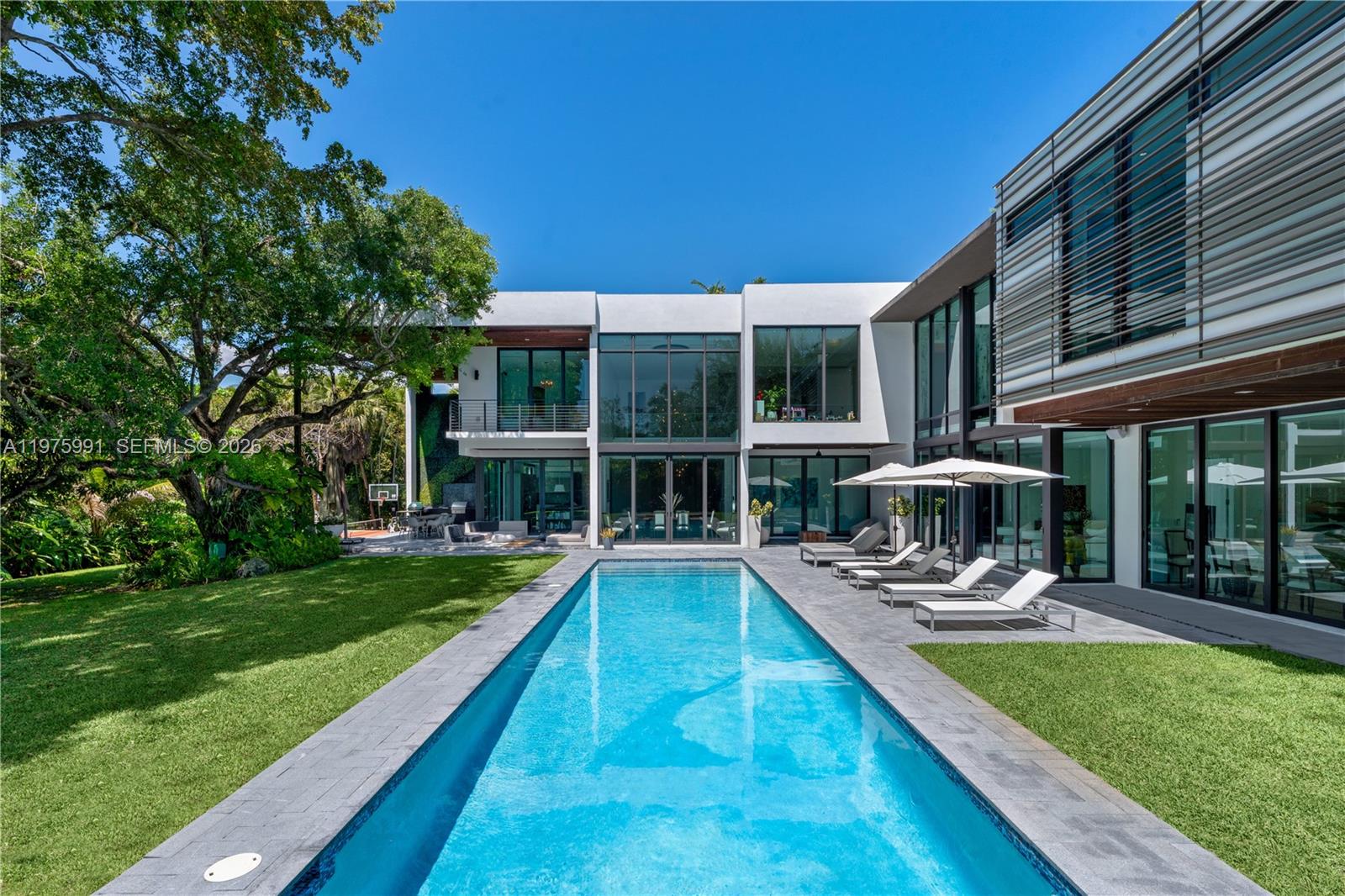 12220 Rock Gdn Ln Pinecrest, FL 33156