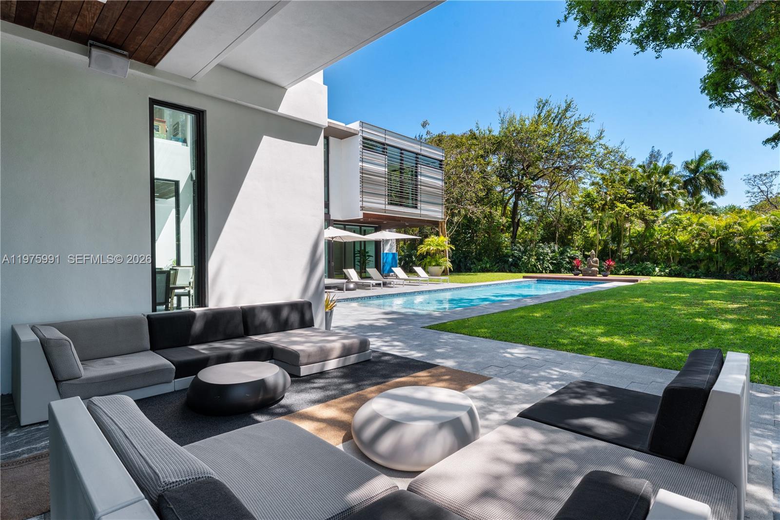 12220 Rock Gdn Ln Pinecrest, FL 33156