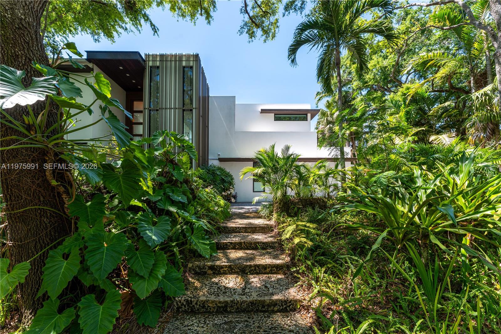 12220 Rock Gdn Ln Pinecrest, FL 33156