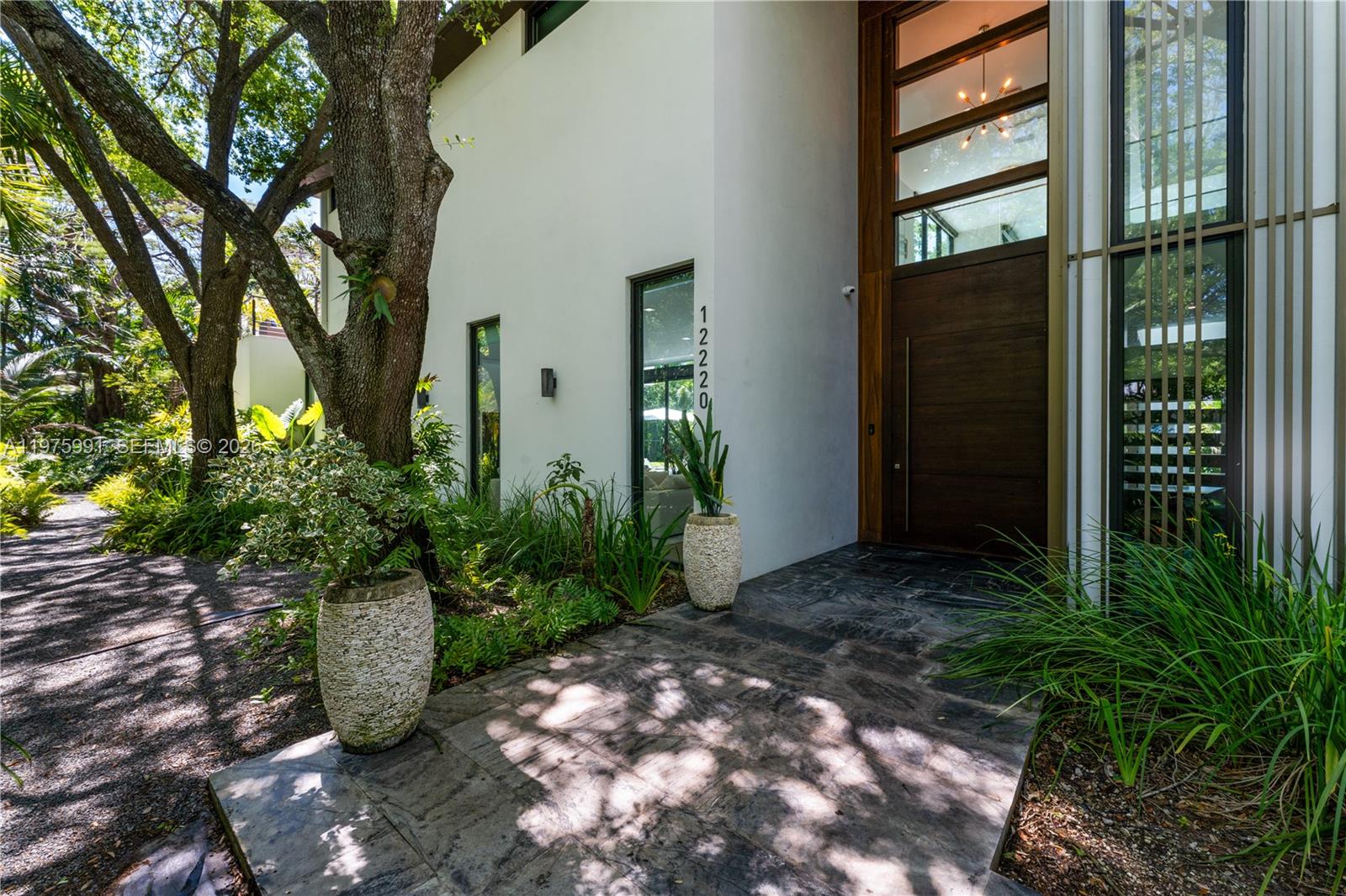 12220 Rock Gdn Ln Pinecrest, FL 33156