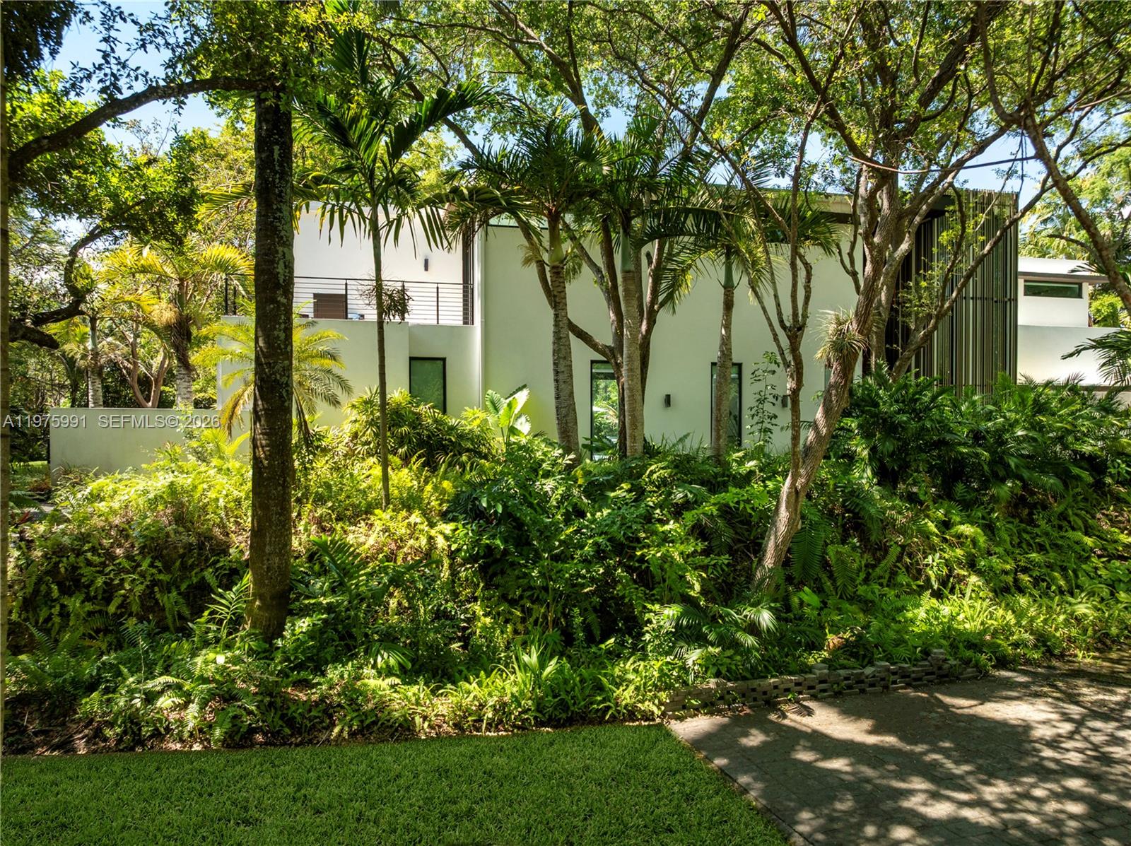 12220 Rock Gdn Ln Pinecrest, FL 33156