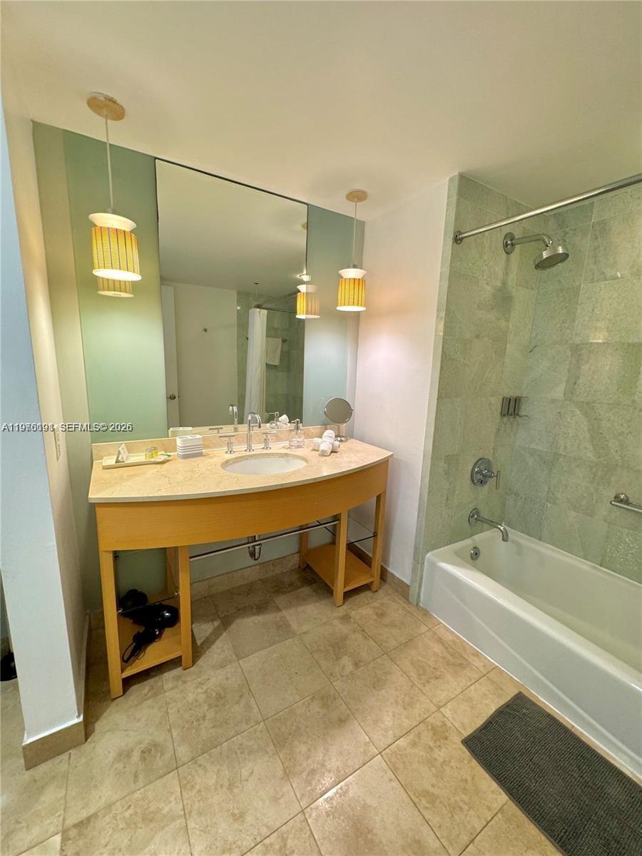 18683 Collins Ave #2306 Sunny Isles Beach, FL 33160