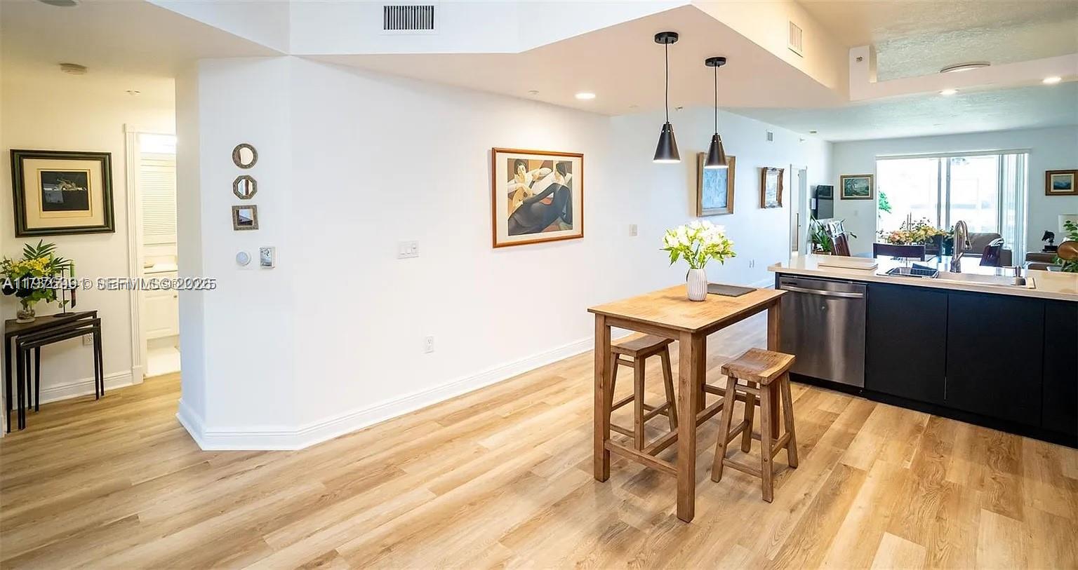 10730 NW 66th St #105 Doral, FL 33178