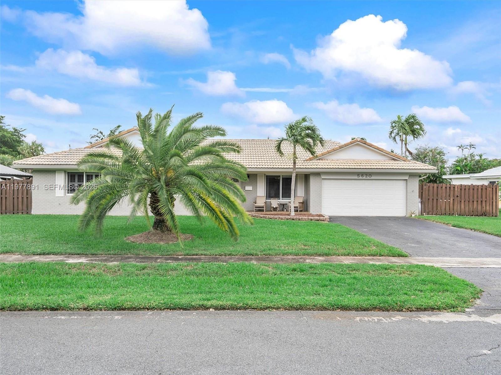 5620 SW 9th St Plantation, FL 33317