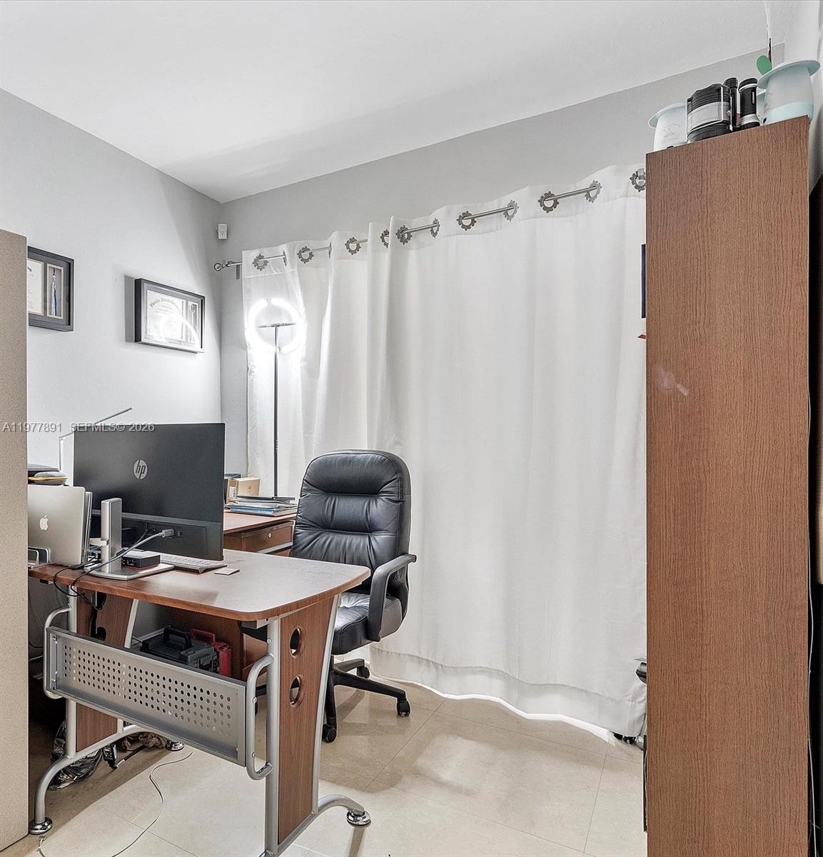 5620 SW 9th St Plantation, FL 33317