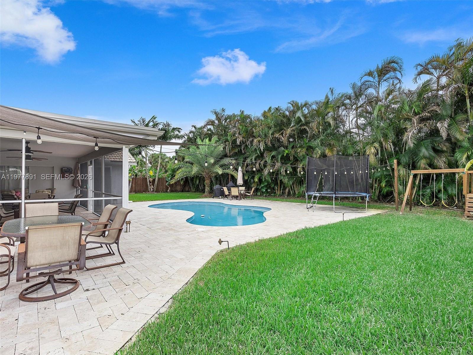 5620 SW 9th St Plantation, FL 33317