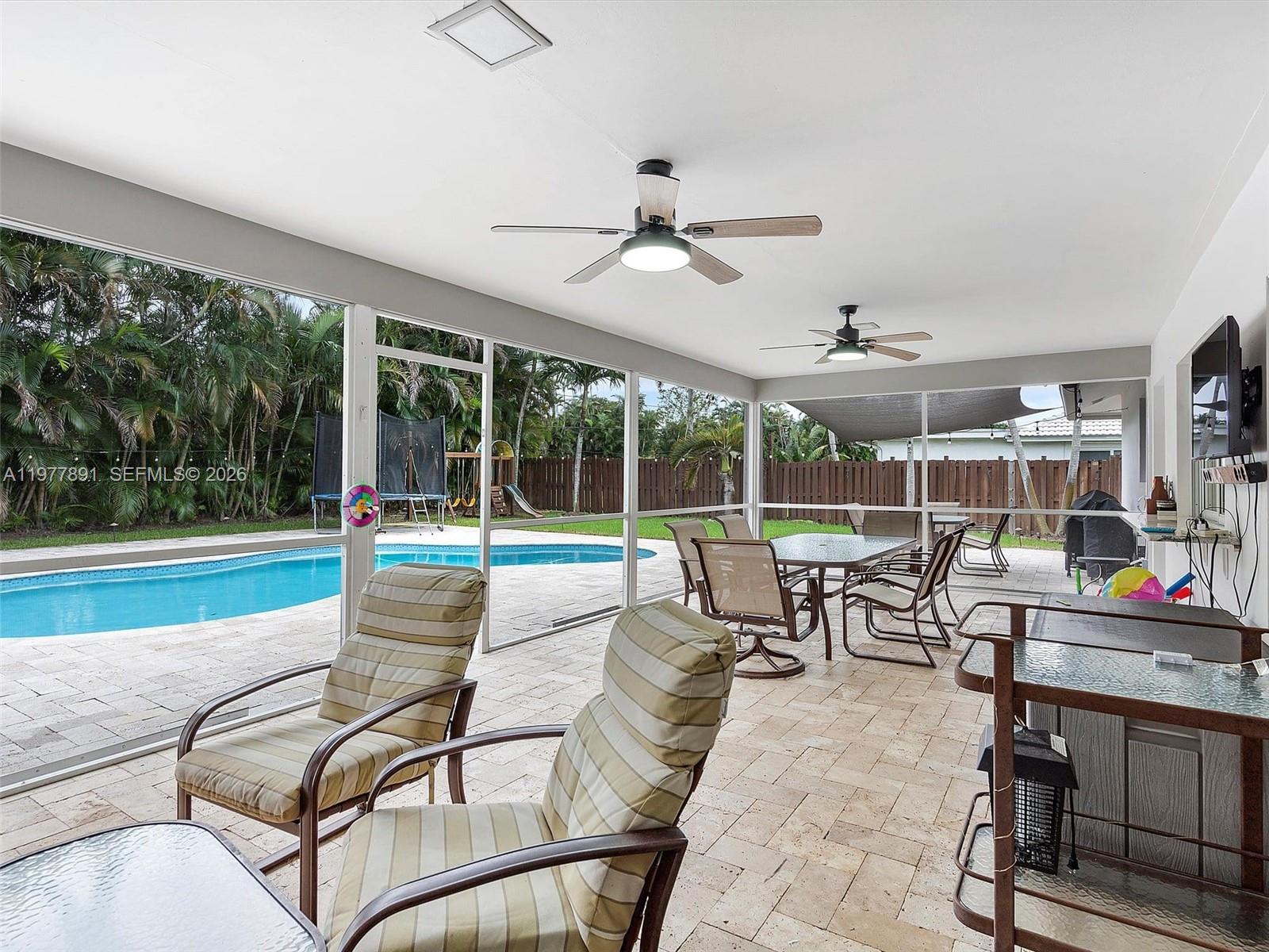 5620 SW 9th St Plantation, FL 33317