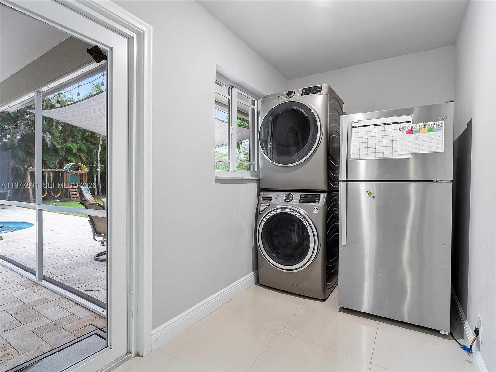 5620 SW 9th St Plantation, FL 33317