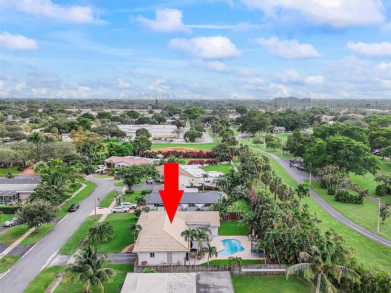5620 SW 9th St Plantation, FL 33317