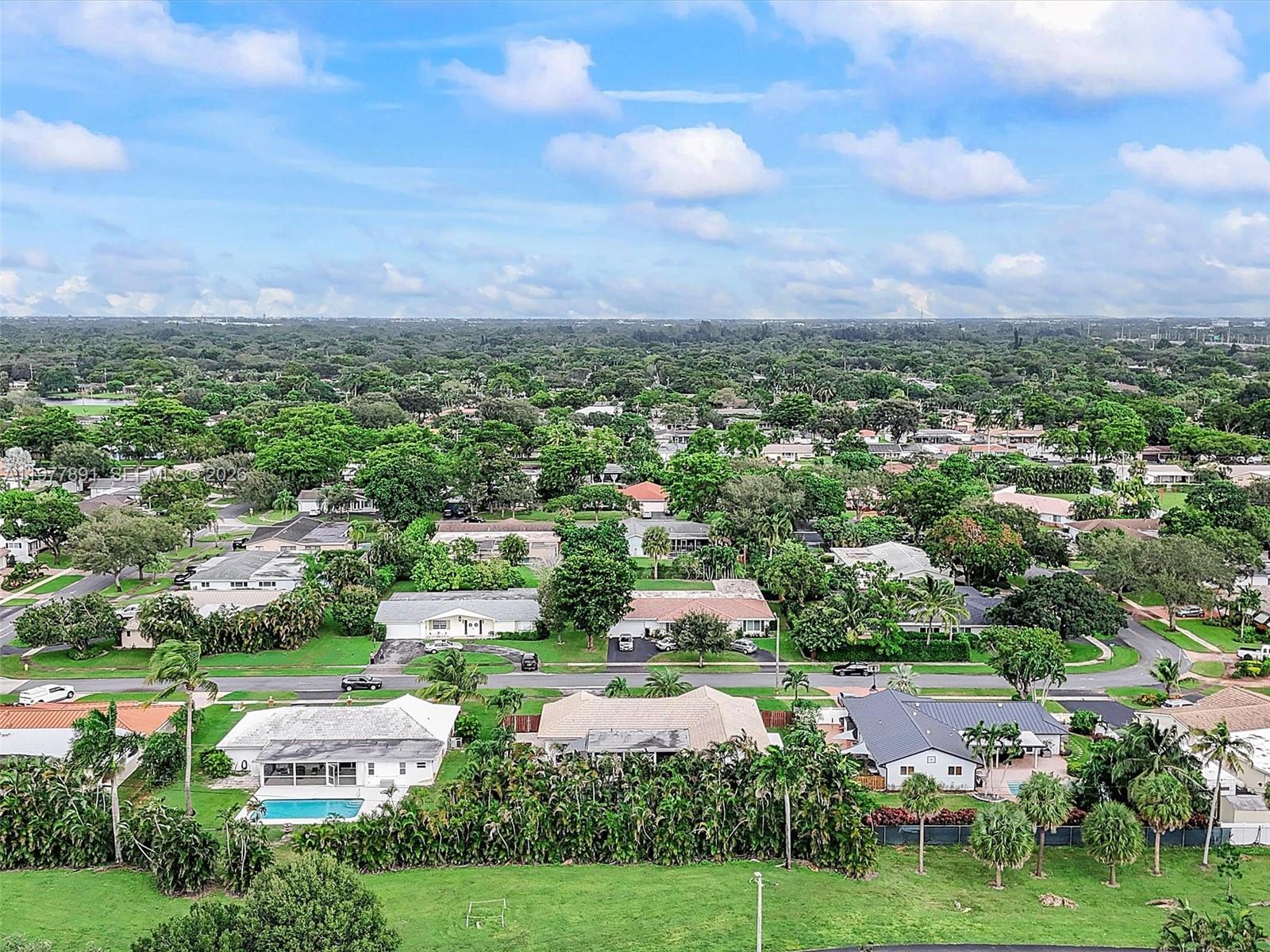 5620 SW 9th St Plantation, FL 33317