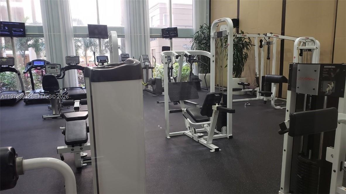 17150 N Bay Rd #2406 Sunny Isles Beach, FL 33160