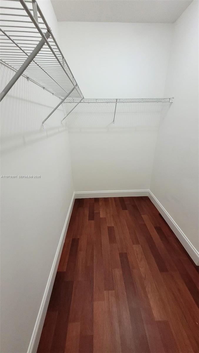 image Brickell on the River South16