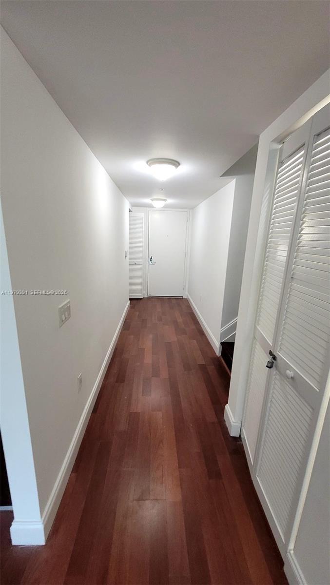 image Brickell on the River South5